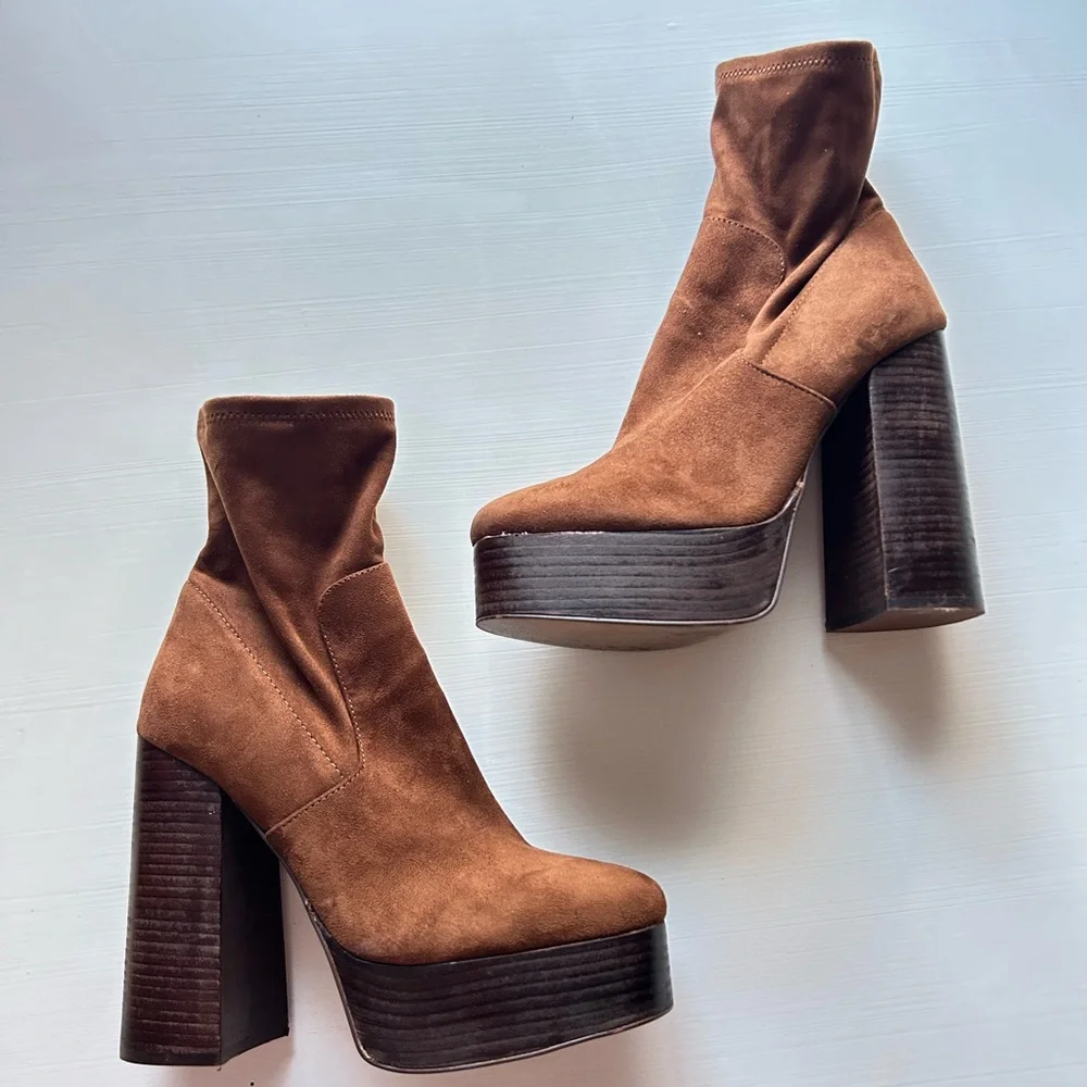 Steve Madden Hoopla Platform Zip Up Boots size 9 - Picture 1 of 8